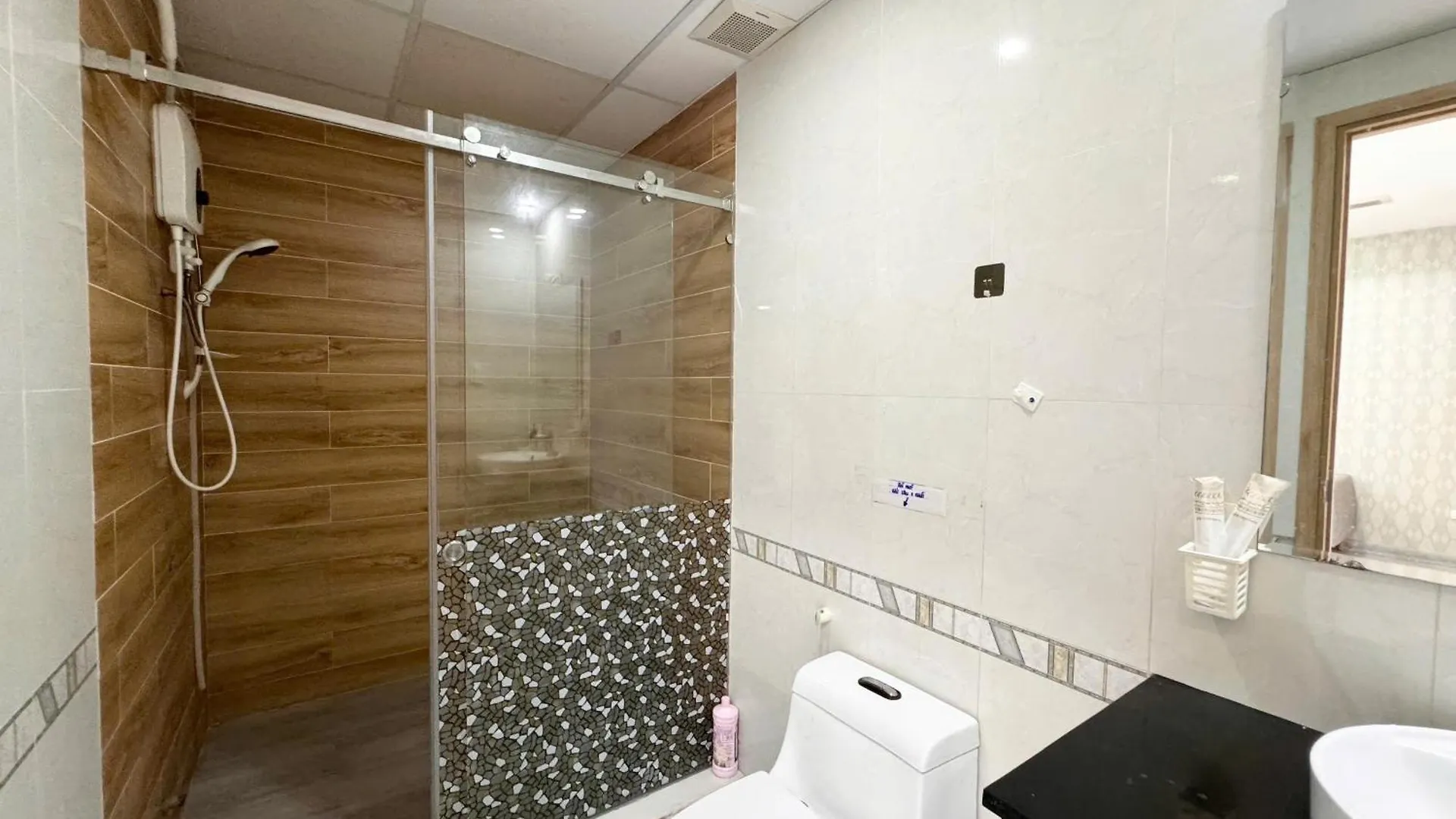 Homestay Can Ho Oasky Vung Tau 9O - Cach Bien Bai Sau 50M Vietnam